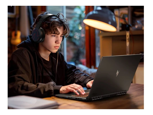 Acer  |  Nitro V 17 AI ANV17-41-R27Z  |  Obsidian Black  |  17.3 "  |  IPS  |  QHD  |  2560 x 1440 pixels  |  AMD Ryzen 7  |  260  |  32 GB  |  DDR5  |  Solid-state drive capacity 1000 GB  |  NVIDIA GeForce RTX 5060  |  GDDR7  |  8 GB  |  Windows 11 Home 