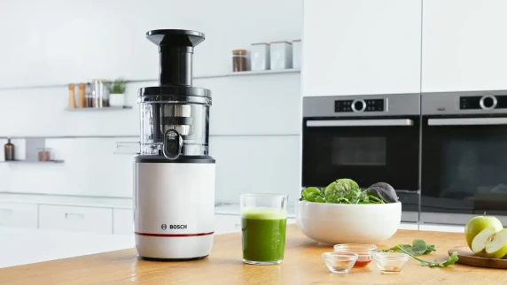 Bosch MESM500W VitaExtract Slow Juicer, 150 W, Capacity 1 L, Black / White