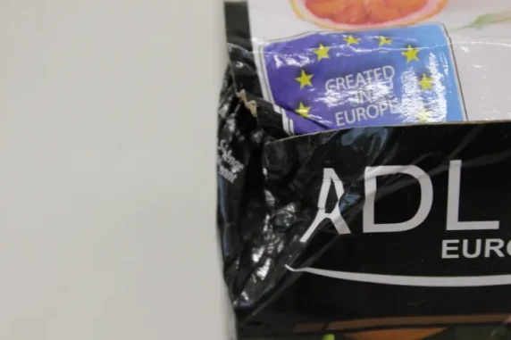 IZPĀRDOŠANA. Adler AD 4012 citrusaugļu sulu spiedējs, 2 spiedēšanas krūzes lieliem un maziem citrusaugļiem, 40W, melns  |  Adler citrusaugļu sulu spiedējs  |  AD 4012  |  Tips citrusaugļu sulu spiedējs  |  Melns  |  40 W  |  Ātrumu skaits 1  |  BOJĀTA IEP