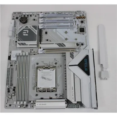 SALE OUT. Gigabyte B850 EAGLE WIFI7 ICE  |  USED, REFURBISHED, WITHOUT ACCESSORIES, ONLY BACK PANEL, ANTENNA INCLUDED