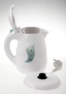 Adler  |  Tējkanna  |  AD 08  |  Standarts  |  850 W  |  1 L  |  Plastmasa  |  360° rotējoša pamatne  |  Balta