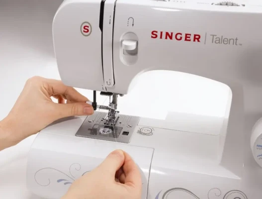 Sewing machine  |  Singer  |  SMC 3323  |  Number of stitches 23  |  White