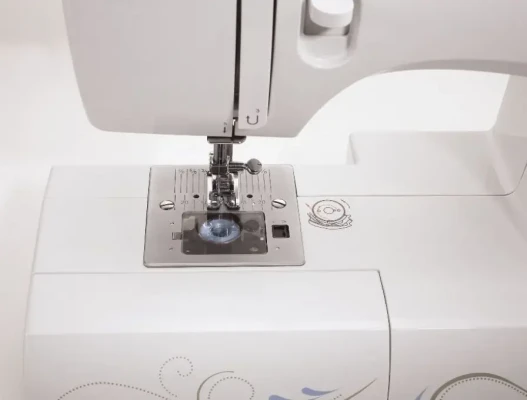 Sewing machine  |  Singer  |  SMC 3323  |  Number of stitches 23  |  White