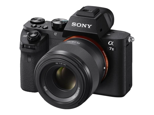 Sony  |  SEL-50F18F FE 50mm F1.8  |  Sony