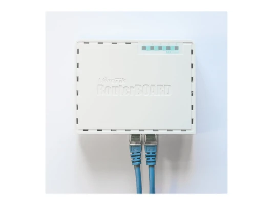 Ethernet maršrutētājs hEX  |  RB750Gr3  |  Nav Wi-Fi  |  Ethernet LAN (RJ-45) porti 5  |  Mesh atbalsts Nav  |  MU-MiMO Nav  |  Nav mobilā platjosla  |  1  |  12 mēneši