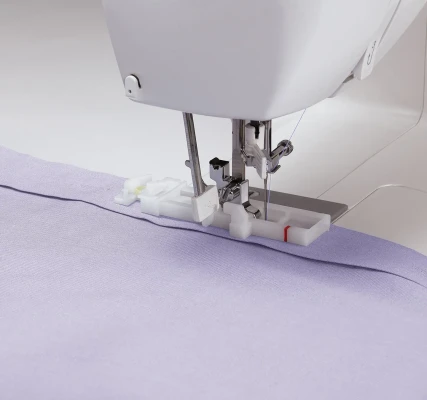 Singer  |  Sewing Machine  |  Starlet 6680  |  Number of stitches 80  |  Number of buttonholes 6  |  White