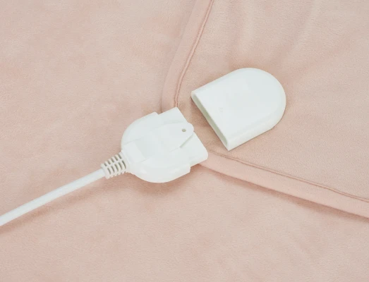 Camry  |  Electric blanket  |  CR 7423  |  Number of heating levels 8  |  Number of persons 1  |  Washable  |  Coral fleece  |  60 W  |  Beige