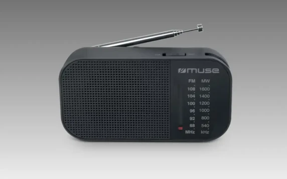 Muse  |  M-025 R  |  Pārnēsājamā radio  |  Melns
