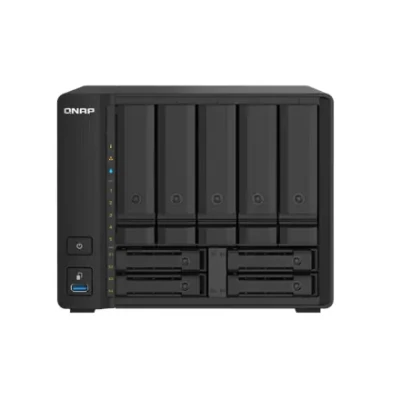QNAP  |  9-Bay QTS NAS  |  TS-932PX-4G  |  Up to 9 HDD / SSD Hot-Swap  |  AnnapurnaLabs Alpine  |  AL324 ARM Cortex-A57 Quad-Core  |  Processor frequency 1.7 GHz  |  4 GB  |  DDR4