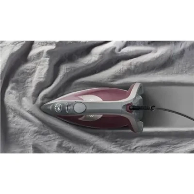 TEFAL  |  FV6870E0  |  Tvaika gludeklis  |  2800 W  |  Ūdens tvertnes ietilpība 270 ml  |  Nepārtraukta tvaika 40 g / min  |  Sarkans / Pelēks