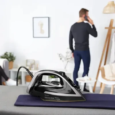 TEFAL  |  FV8062 Puregliss  |  Tvaika gludeklis  |  3000 W  |  Ūdens tvertnes ietilpība 0.27 ml  |  Nepārtraukta tvaika 50 g / min  |  Tvaika palielināšanas jauda 280 g / min  |  Melns / Pelēks