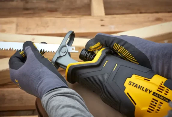 Stanley  |  18V V20 Reciprocating Saw - 2 x 2.0Ah Kitbox  |  SFMCS300D2K-QW  |  18 V