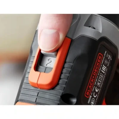 BLACK & DECKER  |  Cordless Drill / Driver with 2.0 Ah / 4.0 Ah Battery  |  BCD003MEM2K-QW  |  18 V  |  2.0 / 4.0 Ah  |  Lithium
