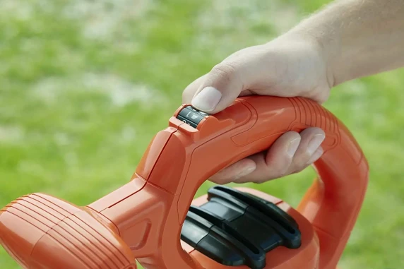 BLACK & DECKER  |  BEBLV260-QS
