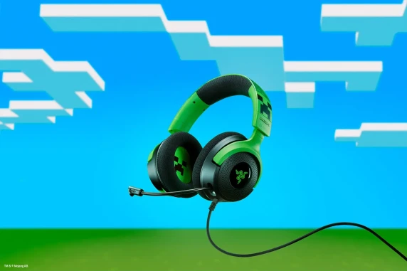 Razer Spēļu austiņas  |  Kraken V4 X  |  Vadu  |  Pāri ausīm  |  Mikrofons  |  Minecraft izdevums
