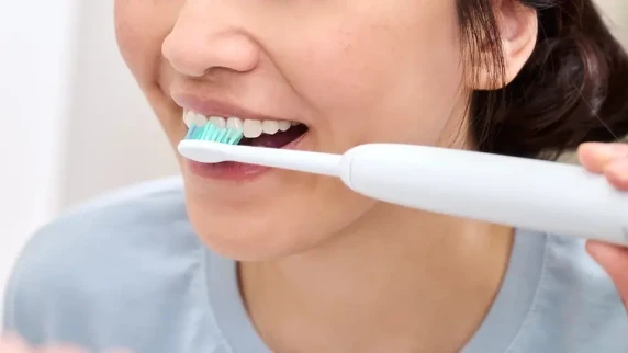 Philips  |  Replacement brush heads  |  HX6014 / 87 Sonicare ProResults  |  Heads  |  For adults  |  Number of brush heads included 4  |  White