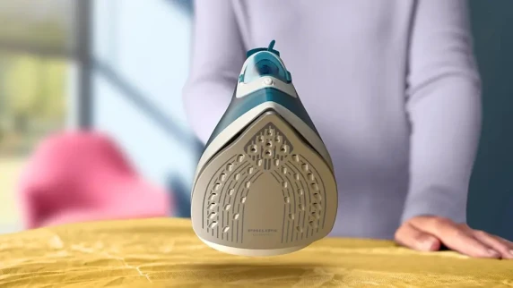 Philips Steam Iron  |  DST2020 / 90 2000 series  |  Steam Iron  |  2000 W  |  Water tank capacity 250 ml  |  Continuous steam 25 g / min  |  Steam boost performance 110 g / min  |  Blue / White