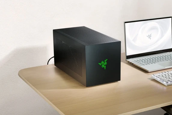 Razer  |  Core X V2  |  RC21-02270200-R3M1  |  Thunderbolt 5