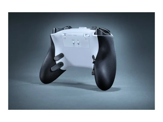 Razer Wireless Esports Controller for PlayStation 5 and PC  |  Raiju V3 Pro  |  White