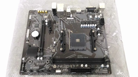 SALE OUT.  |  Gigabyte  |  A520M K V2 1.0 M / B  |  Processor family AMD  |  Processor socket AM4  |  DDR4 DIMM  |  Memory slots 2  |  Supported hard disk drive interfaces 	SATA, M.2  |  Number of SATA connectors 4  |  Chipset AMD A520  |  Micro ATX  |  U