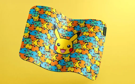 Razer  |  Gigantus V2 Medium  |  Pokémon Kanto Starters Edition
