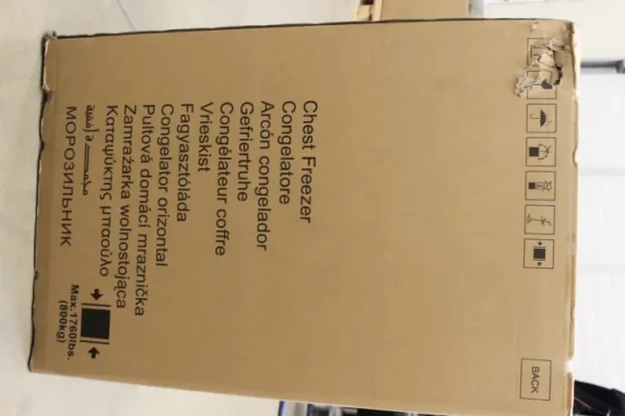 SALE OUT. Candy  |  Freezer  |  CCHH 100E  |  Energy efficiency class E  |  Chest  |  Free standing  |  Height 84.5 cm  |  Total net capacity 97 L  |  White  |  DAMAGED PACKAGING, SCRATCHED ON TOP COVER