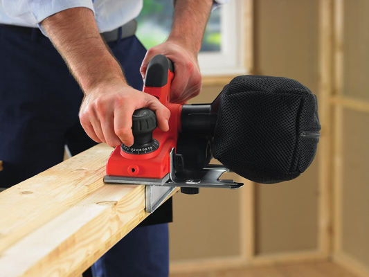 BLACK & DECKER Plakņu Mašīna KW750K, 82mm  |  750 W