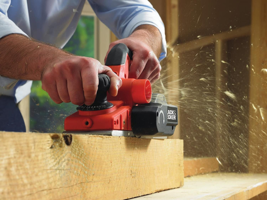 BLACK & DECKER Plakņu Mašīna KW750K, 82mm  |  750 W