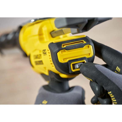 Stanley  |  SFMCE600B-XJ  |  18V V20 Caulk Gun  |  Tool Only