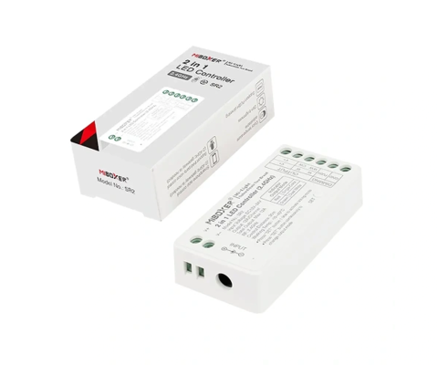 LED strip controller FUT035S+  /  2 in 1  /  DC12-24V  /  Max 12A  /  2.4GHz  /  RF  /  30m  /  IP20