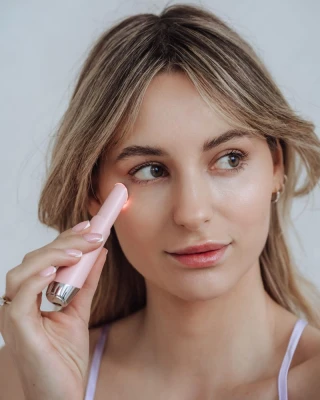 Beautifly B-Blink Blush acu un mutes zonas masāžas ierīce