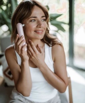 Beautifly Microdermabrasion un melno punktu noņēmējs Derma Blush