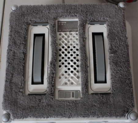 РАСПРОДАЖА.  |  HUTT  |  Windows Cleaning Robot  |  W9  |  Corded  |  3800 Pa  |  White  |  USED AND DIRTY ITEM