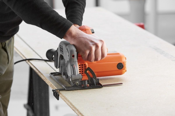 Black&Decker 1250W 190mm apaļais zāģis ar lāzeri CS1250L-QS