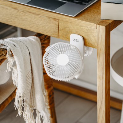 Adler Rechargeable fan with clip  |  AD 7335  |  Table Fan  |  6 W  |  Diameter 12.7 cm  |  Number of speeds 3  |  Oscillation  |  White