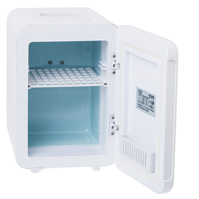 Mini Refrigerator  |  AD 8084  |  Adler Free standing  |  Height 27 cm  |  Larder  |  Fridge net capacity 4 L  |  White