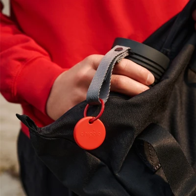Chipolo POP – Bluetooth Tracker with Replaceable Battery for iOS & Android, Red