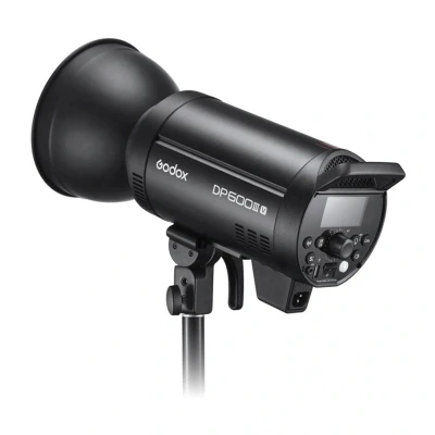 GODOX DP600IIIV zibspuldze