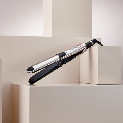 BABYLISS  |  Matu izlīdzinātājs  |  Elipsis3000 BAB3000EPE  |  Jonu funkcija  |  Temperatūra (min) 150 °C  |  Temperatūra (max) 230 °C  |  Siltuma līmeņu skaits 5