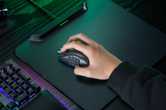 Razer Naga V3 Pro  |  Gaming Mouse  |  Bluetooth  |  Black