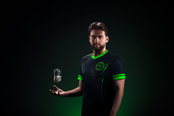 Razer spēļu pele  |  DeathAdder V4 Pro  |  Bezvadu  |  NiKo izdevums