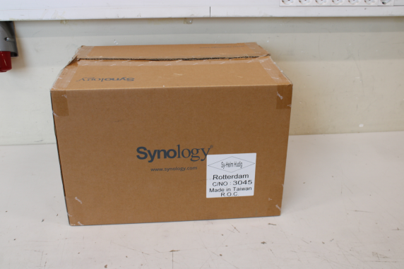 SALE OUT. Synology Tower NAS  |  DS1821+  |  Up to 8 HDD / SSD Hot-Swap  |  AMD Ryzen  |  Ryzen V1500B Quad Core  |  Processor frequency 2.2 GHz  |  4 GB  |  DDR4  |  DAMAGED PACKAGING, UNPACKED