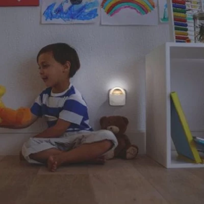 Plug-in LED night light with light sensor LUNETTA SUNSET 4000K