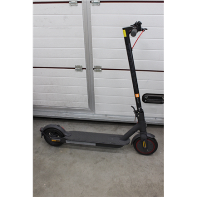 SALE OUT. Xiaomi Mi Electric Scooter Pro 2 (Black) | Xiaomi Mi Electric Scooter Pro 2 | 600 W | 25 km / h | 6 month(s) | Black | WITHOUT ORIGINAL PACKAGING, MISSING: ACCESSORIES AND SOME INNER PACKAGING